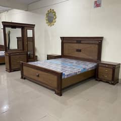 Bed Set / Bedroom Set / King Size Bed / Bed with side Table