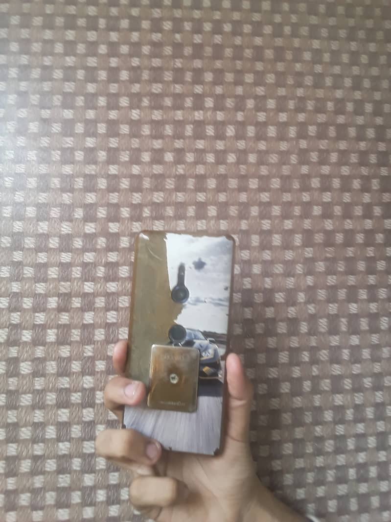 ASSALAM AALAIKUM Sony experia xz3 non ptafor sell 3