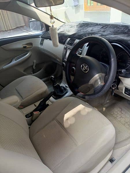 Toyota Corolla Altis 2011 11