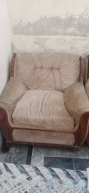 Sofa Set 5 Seater 2