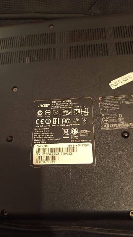 acer chromebook windows 10 4 128 with charger and bag 8