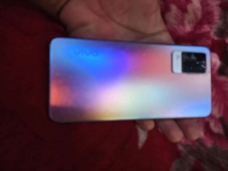 Vivo v21 8/128 GB 1