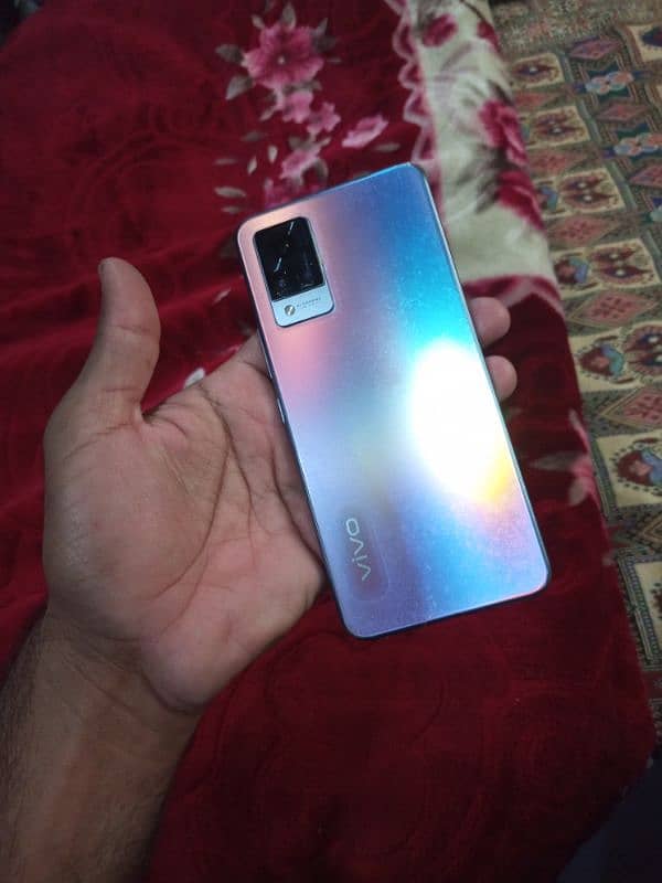 Vivo v21 8/128 GB 8