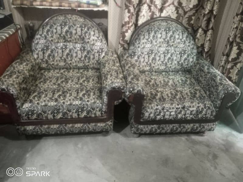 5 Seaters sofa Urgent sale 1