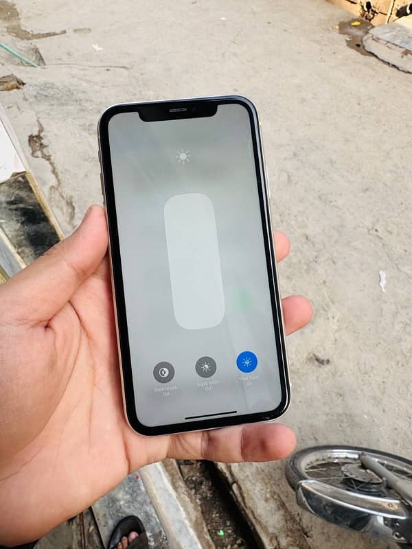 iphone 11 128gb waterproof non pta exchange 3