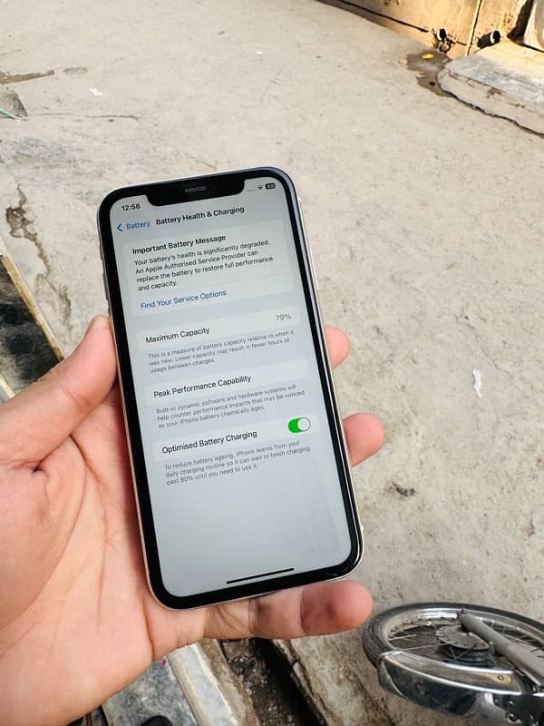 iphone 11 128gb waterproof non pta exchange 7