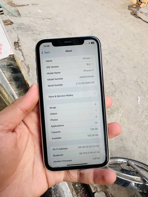 iphone 11 128gb waterproof non pta exchange 8