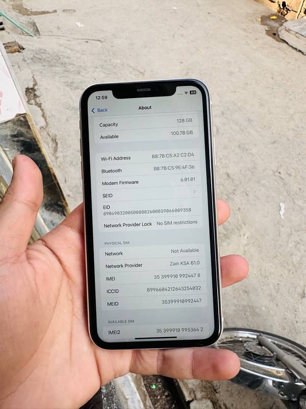 iphone 11 128gb waterproof non pta exchange 9