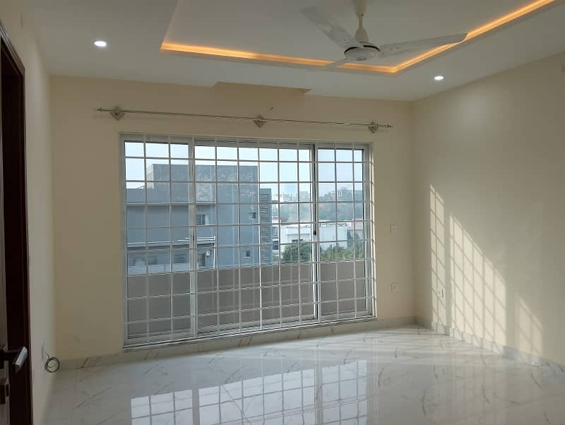 1 Kanal Beautiful Brand New House Upper Portion Available For Rent Very Beautiful location 12