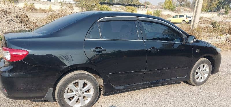 Toyota Corolla Altis 2014 Used By An Army Officer 5