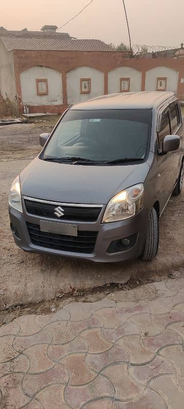 Suzuki Wagon R 2018 1