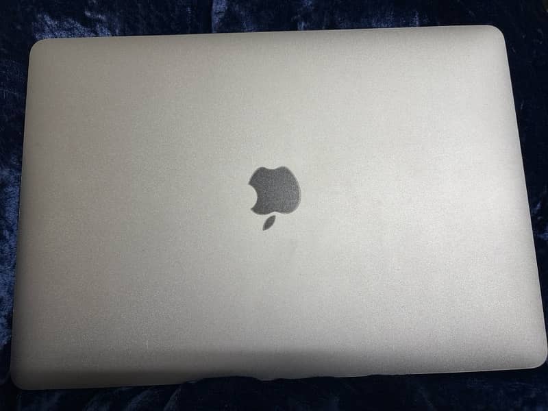 MacBook pro 2019 0