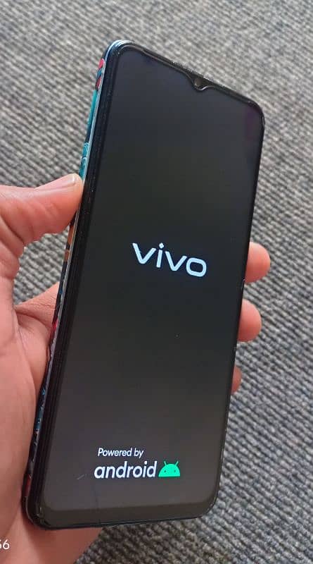 ViVo y33S 8/128 Full box official PTA 0