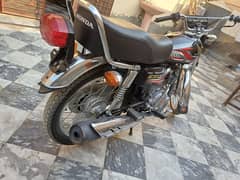 Honda 125 applied for available for sale. condition is superb