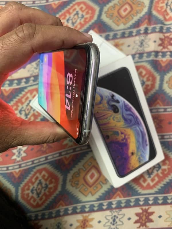 iphone XS 64 gb pta prroved 3