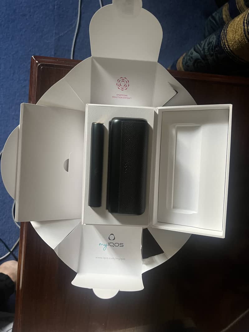 IQOS ILUMA PRIME KIT 1