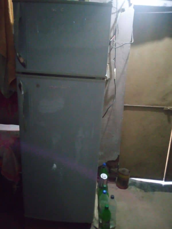 Fridge for sale 0