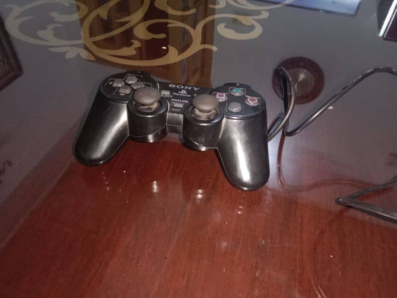 PS 2 CONTROLLER 0