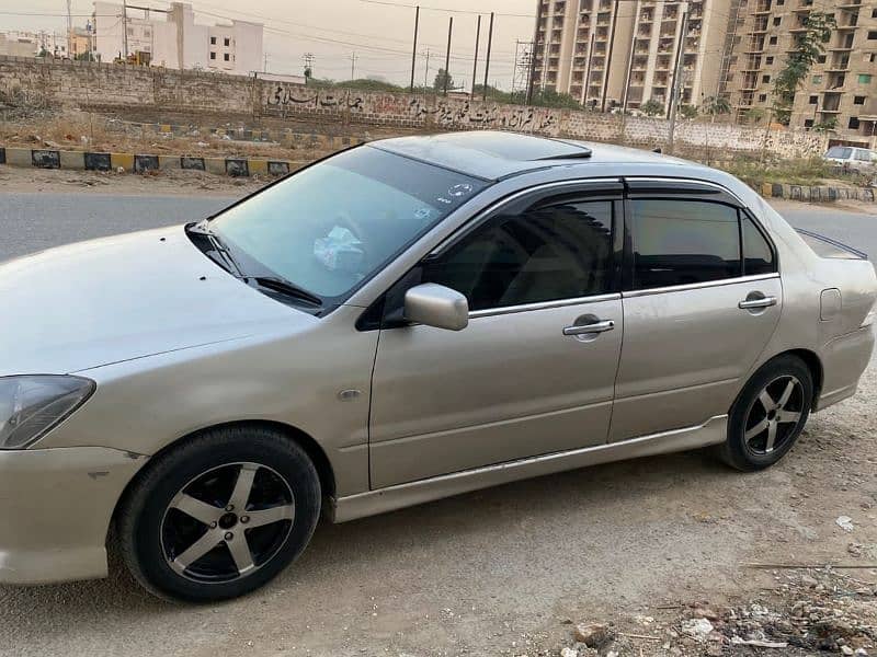 Mitsubishi Lancer 2005 8