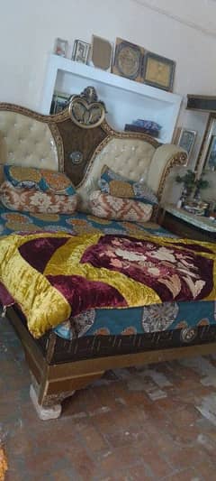 King size bed