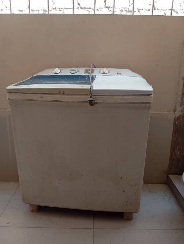 Washing machine DW 5500 washer and dryer in working condition 0