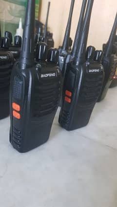 wirless walki talki available 03097754596 for per day contact me