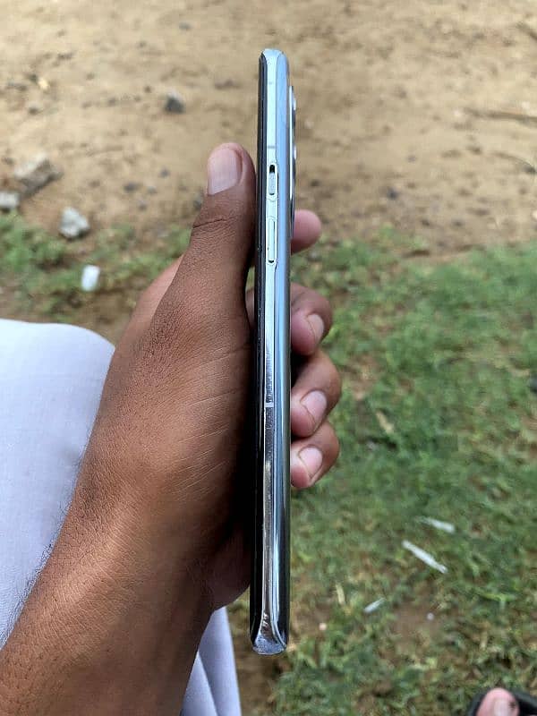 oneplus 9 pro 10 by 10 condition  water pack 1