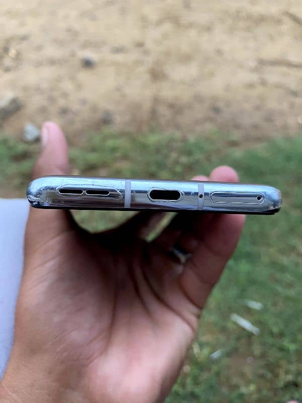 oneplus 9 pro 10 by 10 condition  water pack 2