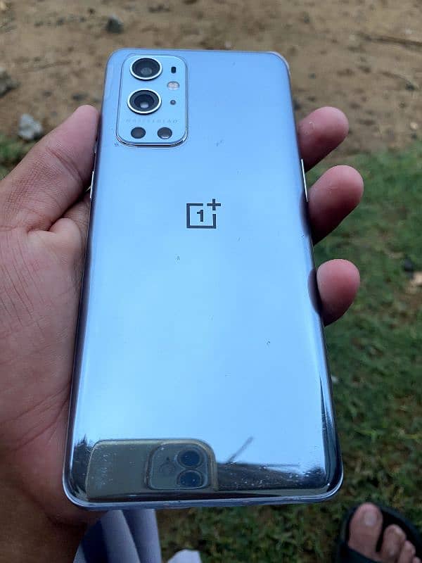 oneplus 9 pro 10 by 10 condition  water pack 3