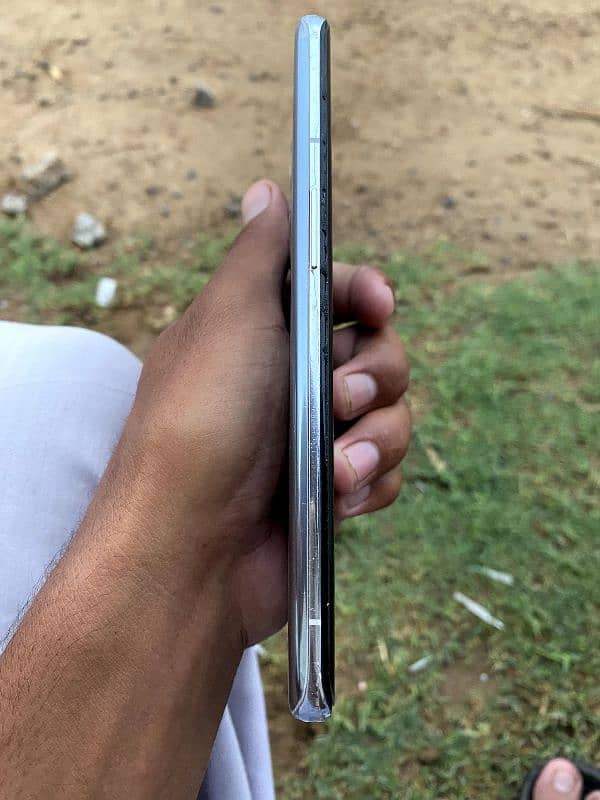 oneplus 9 pro 10 by 10 condition  water pack 4