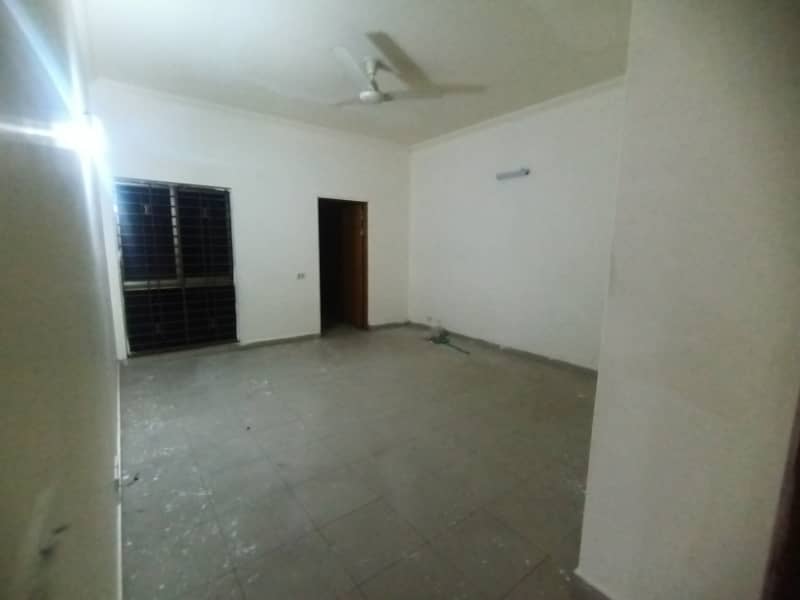 COMMERCIAL BRAND-NEW OFFICE 3000 SQ FT FOR IT OFFICES NEAR CANAL ROAD JOHAR TOWN 0