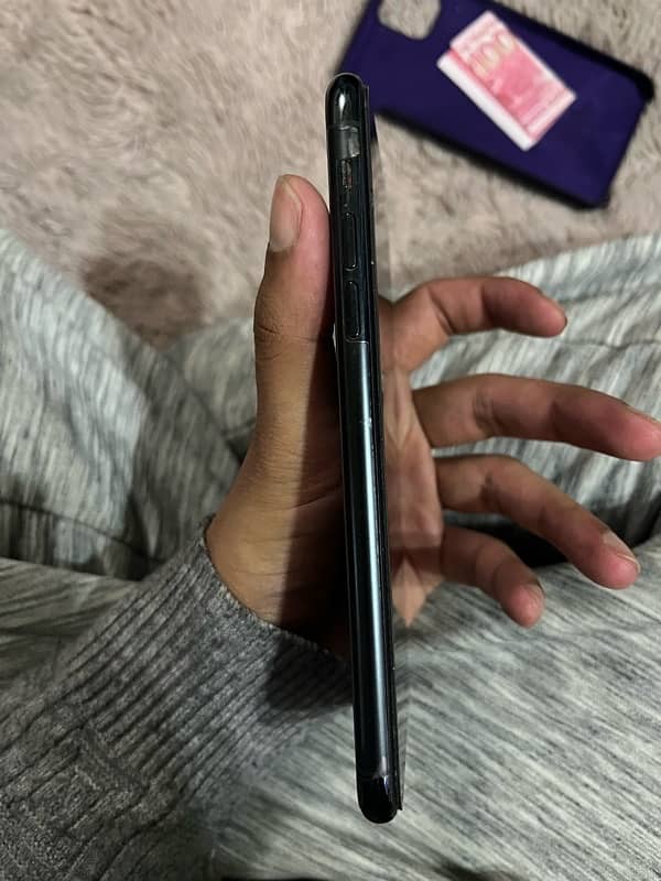 iPhone 11 pro max PTA approved 5