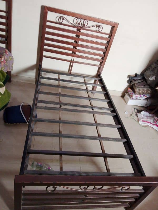 pair of iron bed without mattress 3