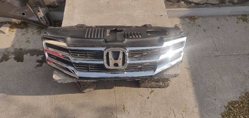 Honda City 2015 Bonet, Front Main Jali & Lights 3