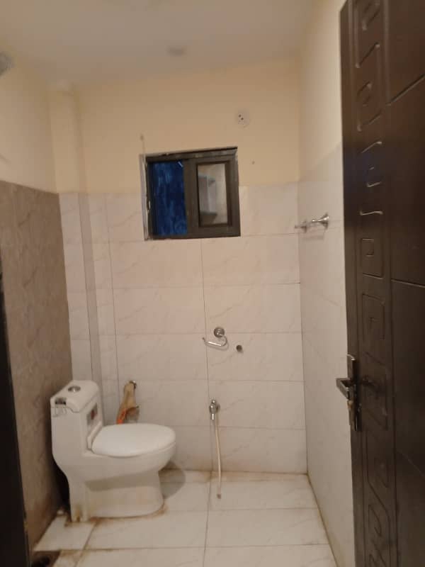 Ghouri town flat Availabile for rent 6