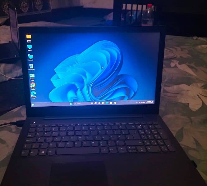 lenovo v130 0