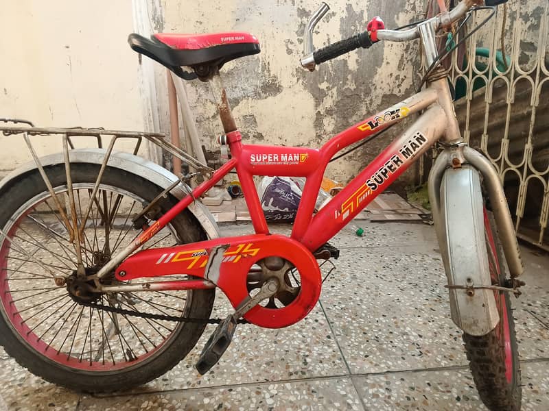 RED Bicycle. . . . Working good condition 0