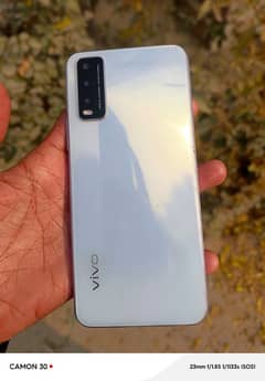 vivo y20 with box 4/64 10/8