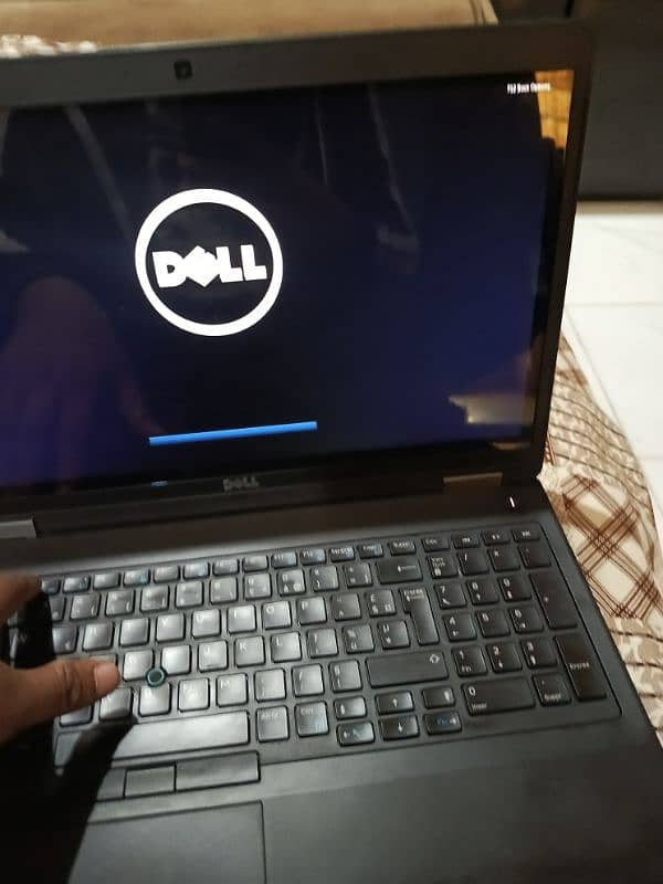 Dell latitude i5 6th gen touch 16gb ram 256ssd 2gb graphic card 0