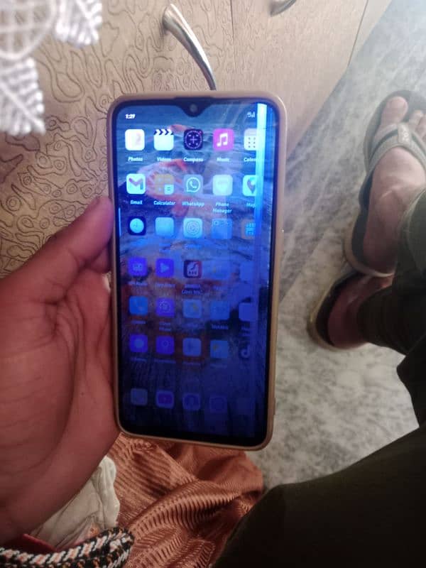 15000 Reno z 8 256 gb penal blue huwa ha Sahi chalta ha 0