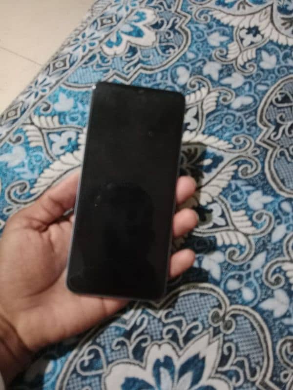 6 months use Baki mobile bilkul ok hai 10/10 condition 4