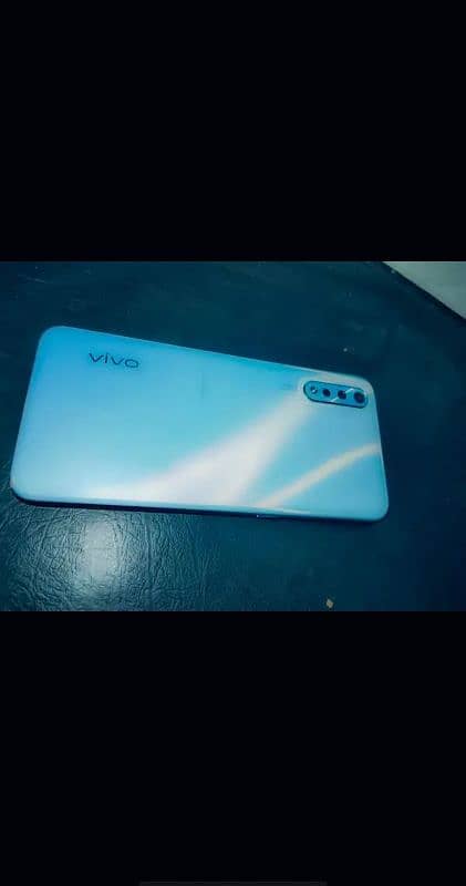 Vivo S1 8/128 1