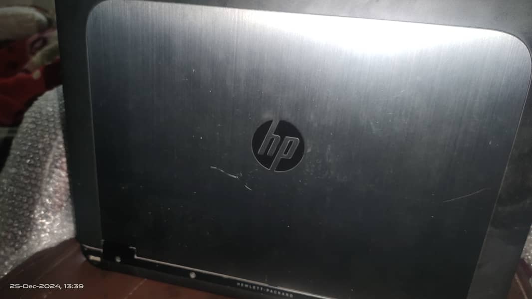 i7 4th generation HP laptop. 2