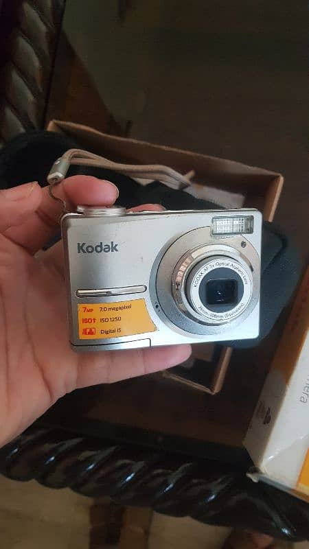 kodak camera for sale 03097754596 with box contact me 0