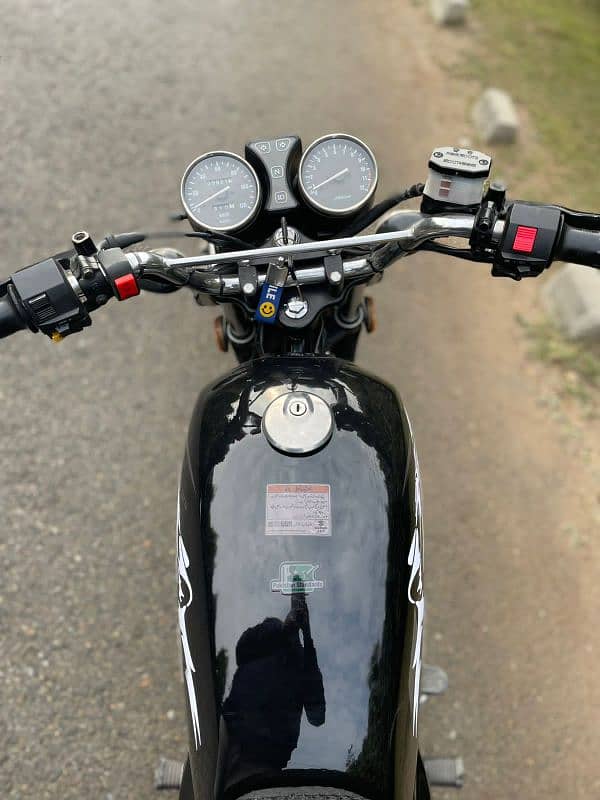 Suzuki GS 150 SE 2022 Model 4