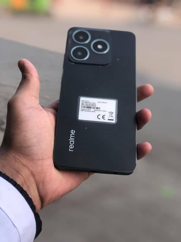 realme c61 6/128 with box charger,rate final ha 2