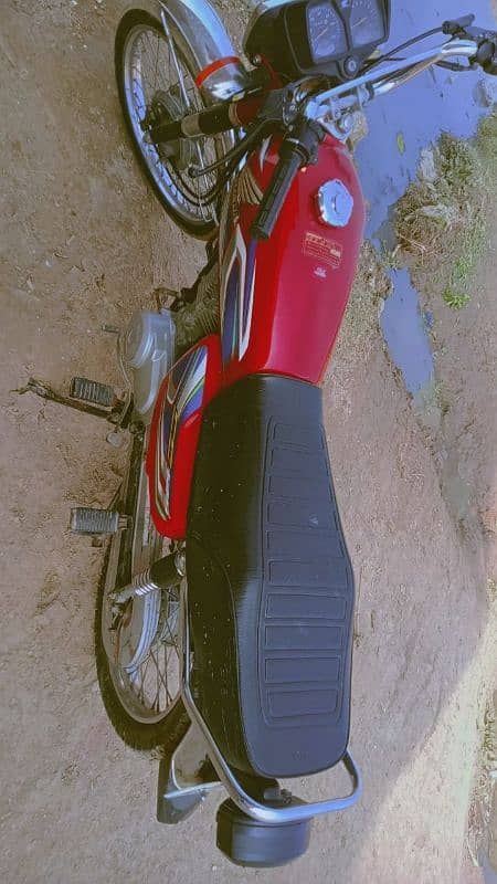 Honda 125 lush condition ha all papers clear 2