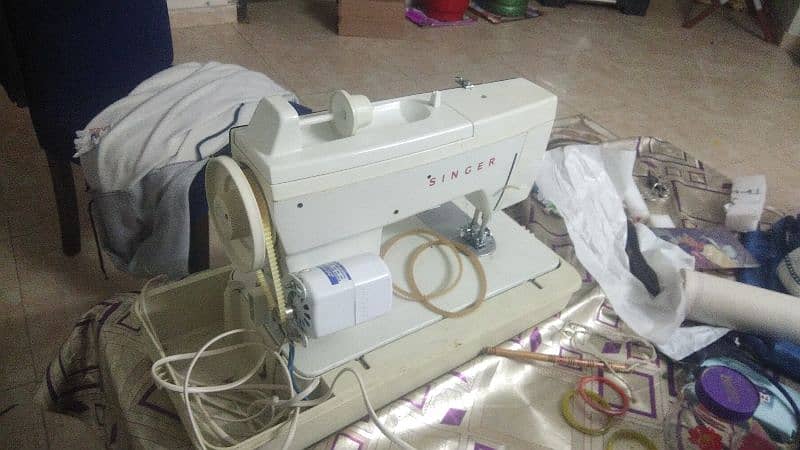 singer salai machine negoition avalable 0