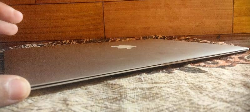 MacBook 11 Air Extra Slim 10