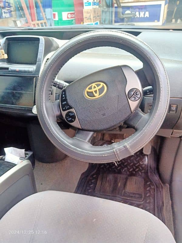 Toyota Prius 2010 3